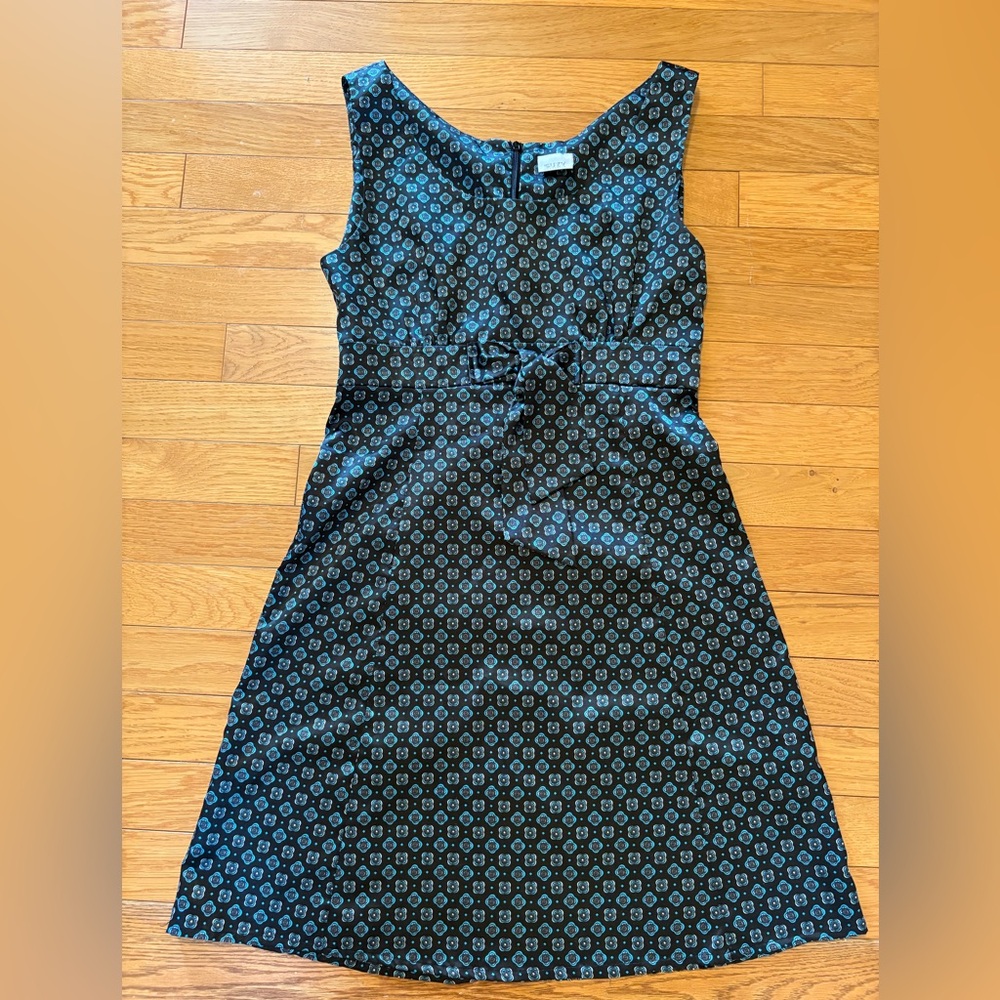Suzy Shier Black and Blue Patterned Dress